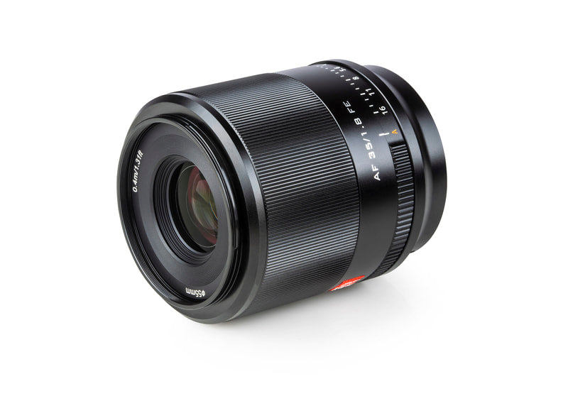 Objectif Viltrox 35 mm f/1.8 pour appareils photo Nikon et Sony -- En stock