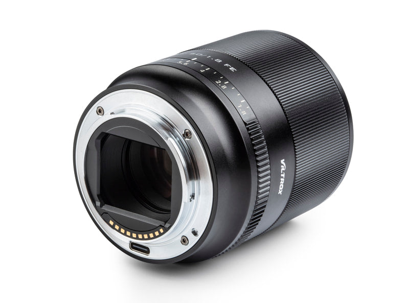 Objectif Viltrox 50 mm f/1.8 pour appareils photo Sony FE et Nikon à monture Z -- En stock